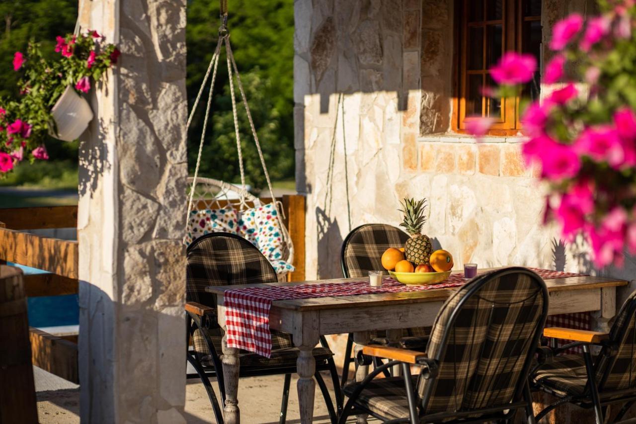 Burzan Bungalovi Podgorica Exterior photo